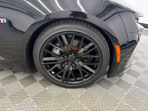 Used 2019 Chevrolet Camaro SS RWD image 12