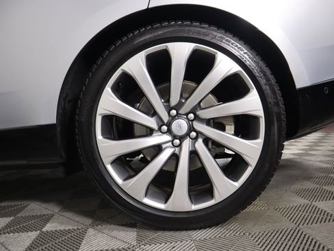 Used 2023 Land Rover Range Rover SE image 32