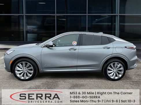 Used 2025 Buick Envista Preferred FWD image 2
