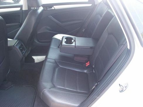 Used 2013 Volkswagen Passat 2.5 SE FWD image 7