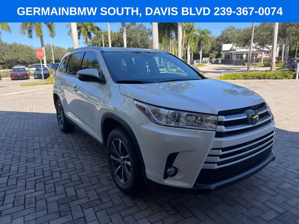 Used 2019 Toyota Highlander XLE FWD image 7