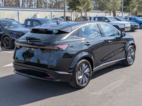 Used 2023 Nissan Ariya FWD image 3