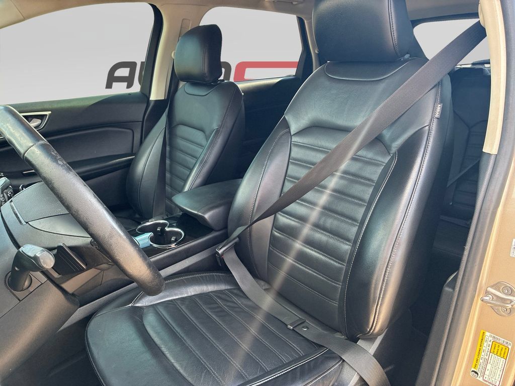 Used 2017 Ford Edge SEL w/ Equipment Group 201A FWD image 11
