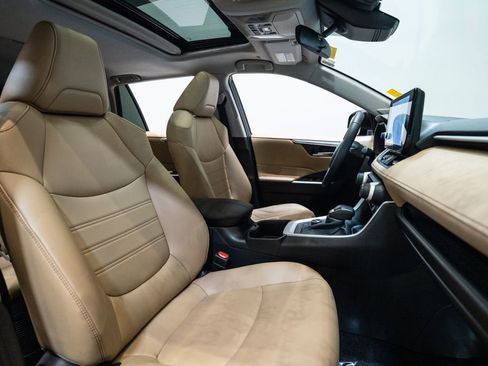 Certified 2024 Toyota RAV4 XLE Premium image 15