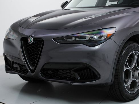 Used 2026 Alfa Romeo Stelvio Sprint w/ Convenience Package AWD/4WD image 9