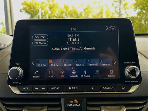 Used 2022 Nissan Altima 2.5 SR image 13