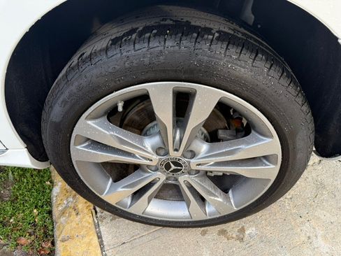 Used 2019 Mercedes-Benz C 300 4MATIC Sedan w/ Premium Package image 20