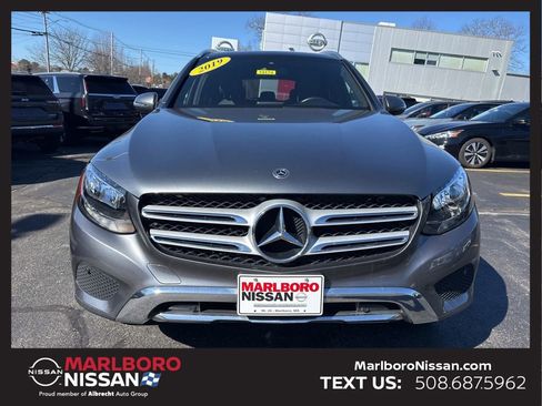 Used 2019 Mercedes-Benz GLC 300 4MATIC image 2