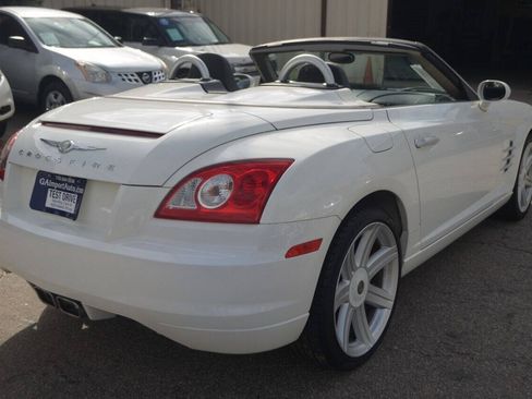 Used 2005 Chrysler Crossfire Limited image 9
