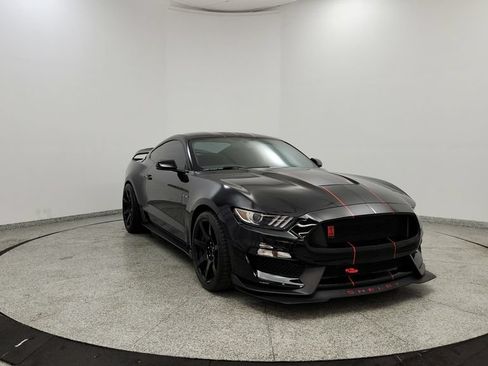 Used 2017 Ford Mustang Shelby GT350R w/ GT350R Equipment Group 920A RWD image 7