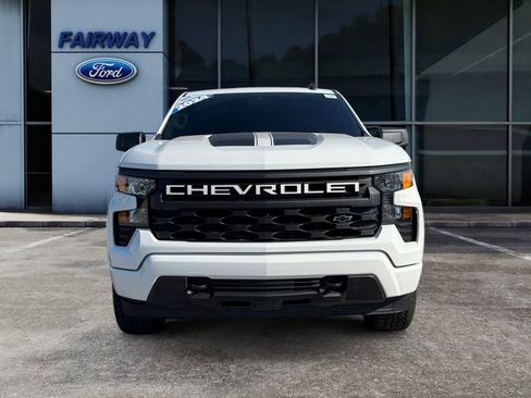 Used 2024 Chevrolet Silverado 1500 Custom w/ Turbomax Blackout Package image 2