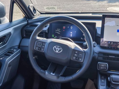 New 2026 Toyota RAV4 XSE AWD/4WD image 18