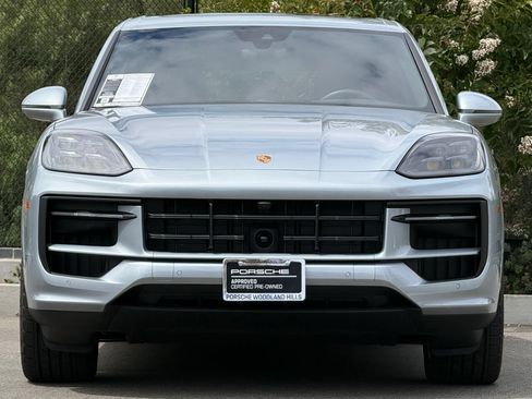 Used 2026 Porsche Cayenne E-Hybrid AWD/4WD image 10