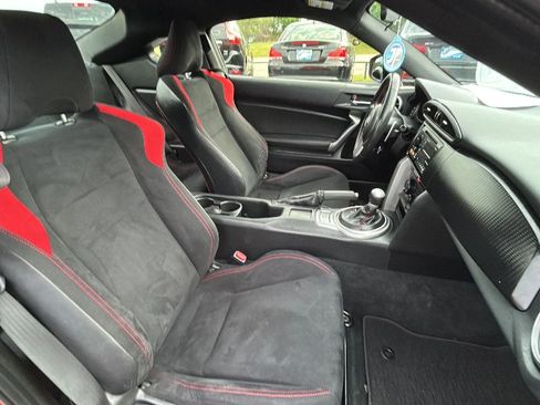 Used 2013 Scion FR-S RWD image 32