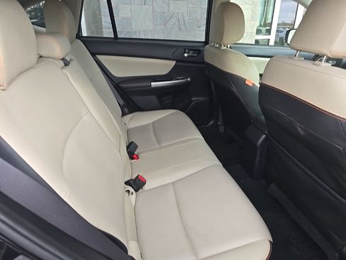 Used 2017 Subaru Crosstrek 2.0i Limited w/ Popular Package #2 image 16