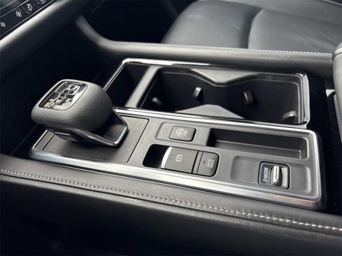 Used 2023 Nissan Pathfinder SL image 35