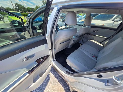 Used 2011 Toyota Venza w/ Convenience Pkg FWD image 15