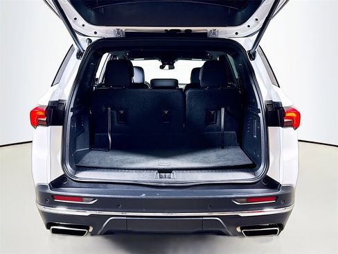 Used 2025 Buick Enclave Preferred image 25