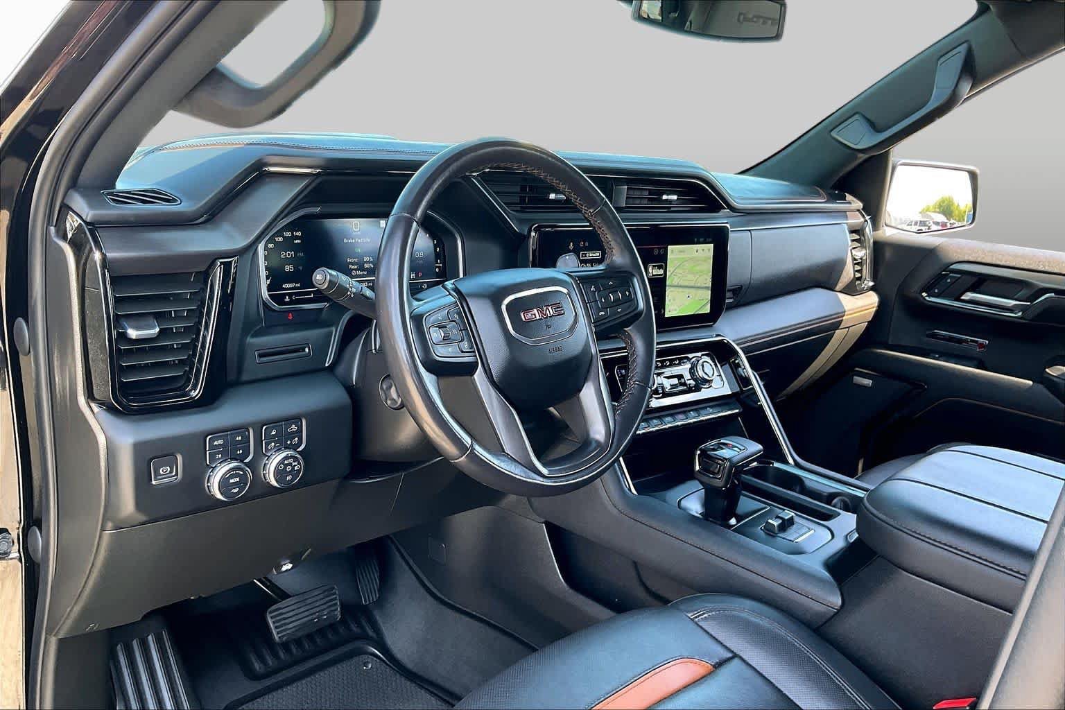Used 2023 GMC Sierra 1500 AT4 w/ AT4 Premium Package AWD/4WD image 18