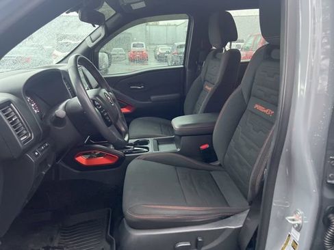 Used 2024 Nissan Frontier PRO-4X w/ Off-Road Protection Package image 9