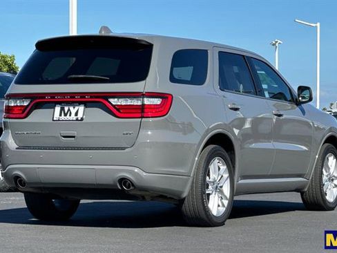 Used 2022 Dodge Durango GT image 4