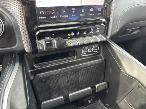 Used 2022 RAM 1500 Limited image 22