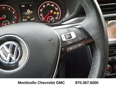 Used 2020 Volkswagen Passat 2.0T R-Line image 38