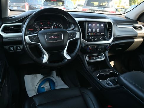 Used 2023 GMC Acadia SLT image 20