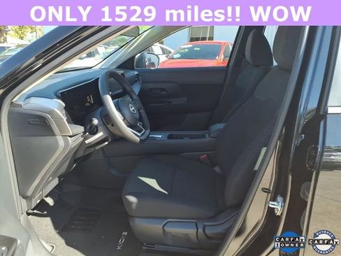 Certified 2025 Nissan Kicks S image 11