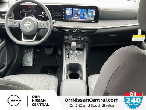 New 2026 Nissan Kicks SV w/ Charging Package FWD image 15