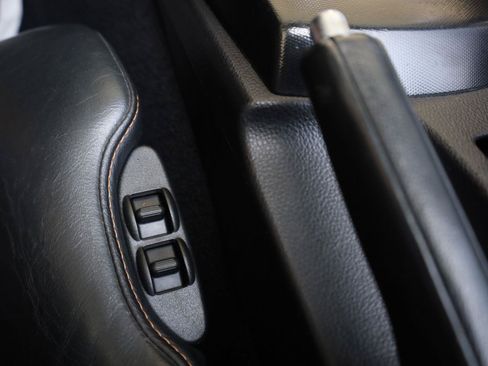 Used 2004 Nissan 350Z Touring RWD image 36