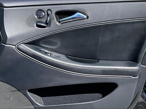 Used 2008 Mercedes-Benz CLS 63 AMG image 22