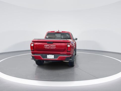 Used 2024 GMC Canyon Denali AWD/4WD image 7
