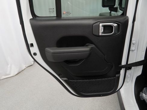 New 2026 Jeep Wrangler Willys image 30