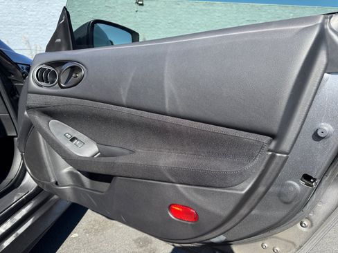 Used 2025 Nissan Z Sport w/ Floor Mat Package RWD image 16