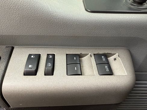 Used 2016 Ford F350 XLT w/ XLT Value Package AWD/4WD image 12