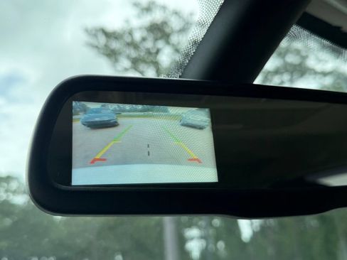 Used 2018 Dodge Journey SE w/ Popular Equipment Group FWD image 18
