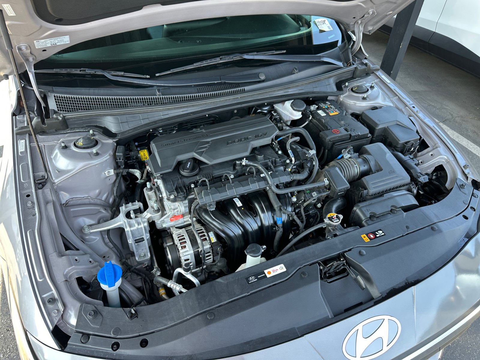 Used 2024 Hyundai Elantra SE FWD image 25