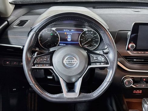 Used 2020 Nissan Altima 2.5 SR FWD image 13