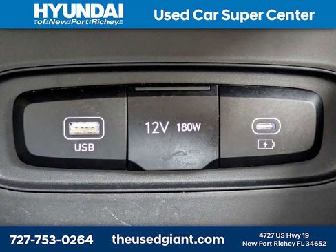 Certified 2023 Hyundai Venue SEL image 22