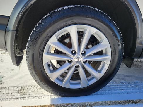 Used 2017 Nissan Rogue Sport SV w/ SV Premium Package FWD image 31
