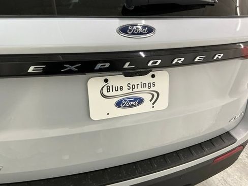New 2026 Ford Explorer Active AWD/4WD image 5
