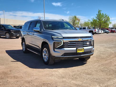 New 2026 Chevrolet Suburban Premier w/ Sun And Tow Package AWD/4WD image 4