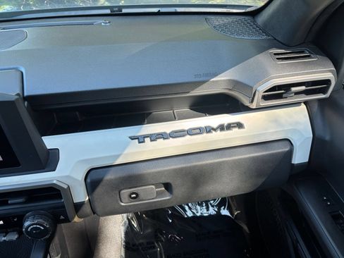Used 2024 Toyota Tacoma TRD Off-Road AWD/4WD image 36