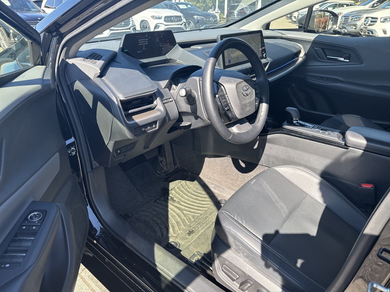 Used 2024 Toyota Prius XLE AWD/4WD image 13