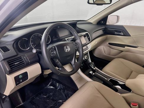 Used 2015 Honda Accord EX-L image 9