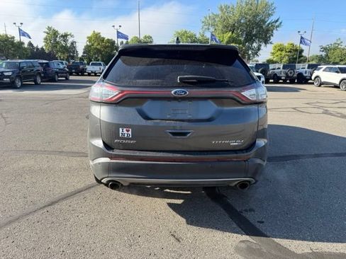 Used 2018 Ford Edge Titanium w/ Equipment Group 301A AWD/4WD image 10