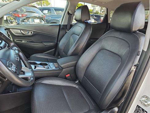 Used 2020 Hyundai Kona Limited image 14