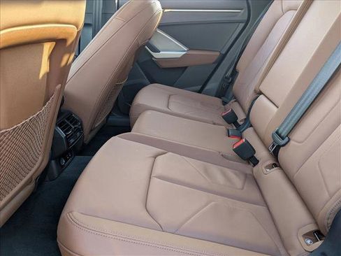 Certified 2025 Audi Q3 2.0T Premium w/ Convenience Package image 15