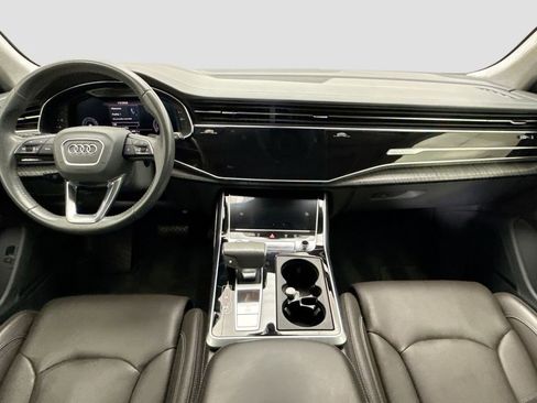 Used 2019 Audi Q8 Prestige w/ Luxury Package image 13